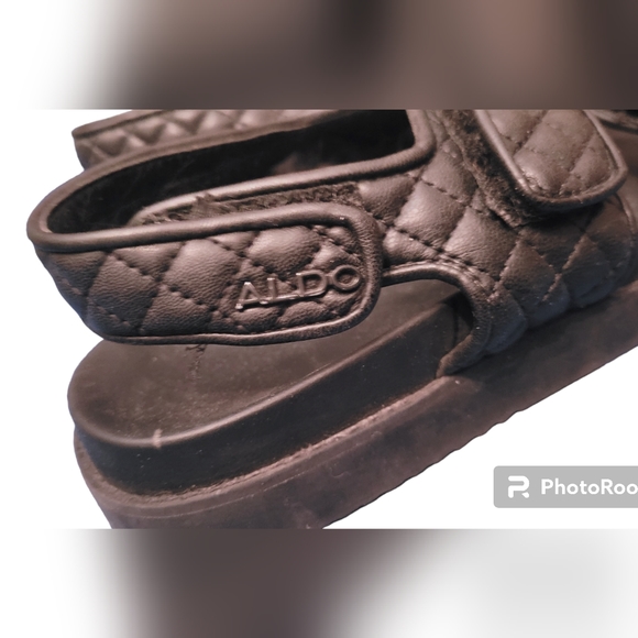 Ladies Black Aldo Size 8.5 Strappy sandals - pu upper black - Picture 3 of 5